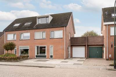 Woning Weelhoekstraat 10 Oud-Vossemeer