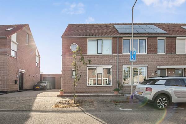 Woning Kastanjelaan 35 Halsteren