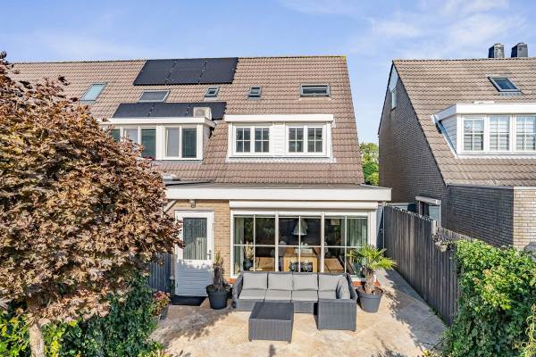 Woning Biezenveld 31 Puttershoek