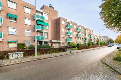 Woning Adelbert van Scharnlaan F 21 Maastricht
