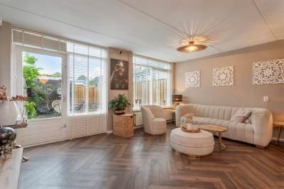 Woning Clara Haskilplantsoen 10 Almere