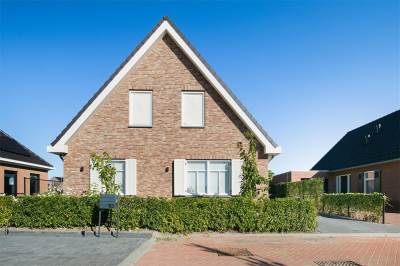 Woning Frans Hommellaan 8 Oud-Vossemeer
