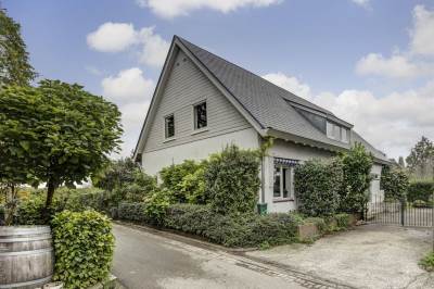 Woning Dorpsstraat 23 Rhenoy