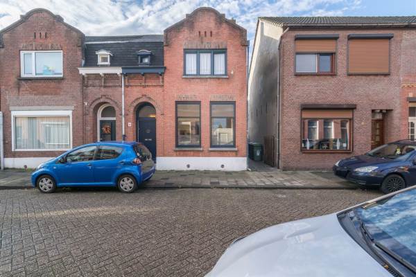 Woning Valkenburgstraat 8 Roosendaal