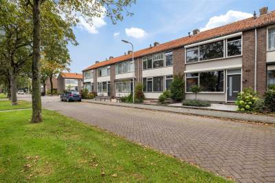 Woning Oranjelaan Westzijde 53 Puttershoek