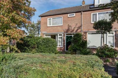 Woning Leeuwerikplantsoen 1 Schipluiden