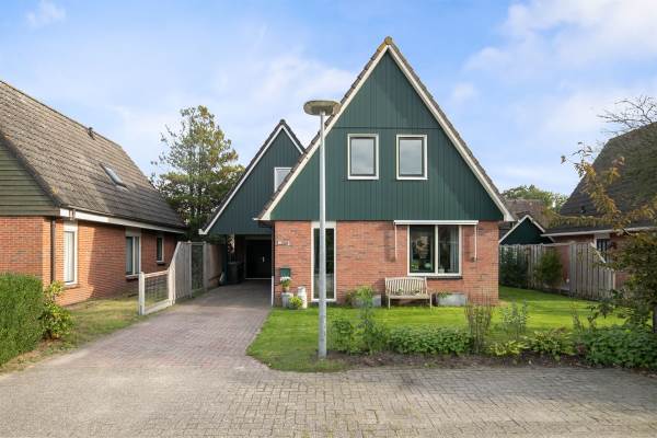 Woning Jan Jalvingweg 7 Wezuperbrug