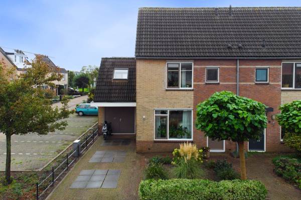 Woning Roelat 21 Limmen