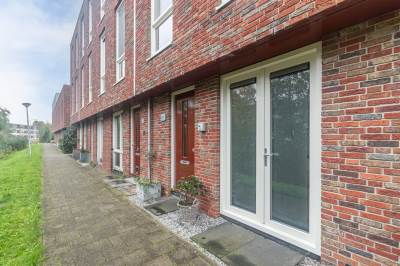 Woning Schoolplein 20 Roelofarendsveen