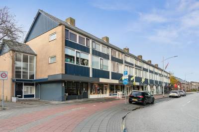 Woning Raadhuisplein 28 Rijen