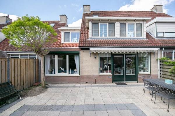 Woning Poelwijk 15 Maasdam