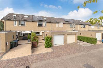 Woning Staringhof 16 Hellevoetsluis