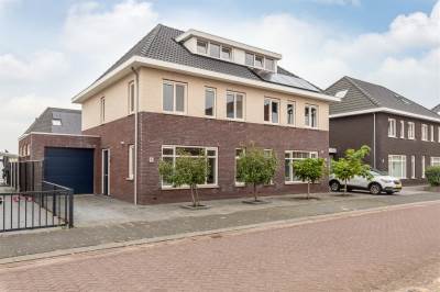 Woning Olivier Bruyneelstraat 11A Almere