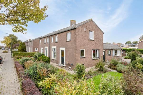 Woning Beatrixstraat 30 Hellouw