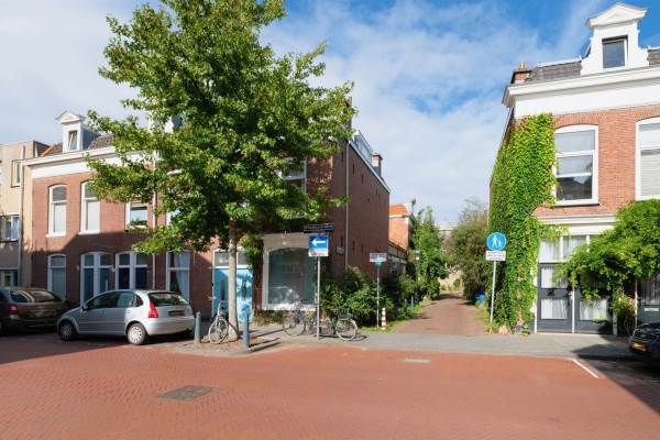 Woning Newtonstraat 221 Den Haag