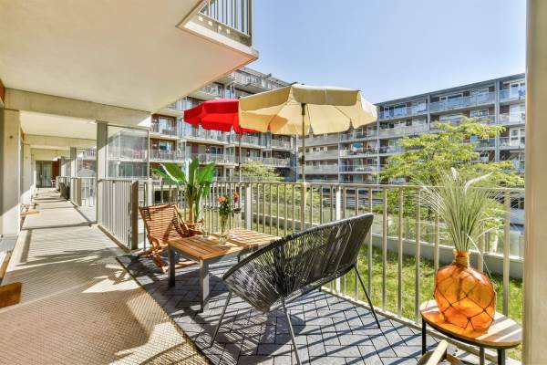 Woning Julius Pergerstraat 154 Amsterdam