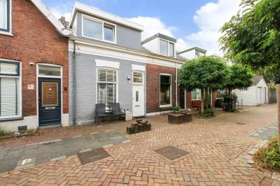 Woning Adriaan van Altenastraat 11 Dordrecht