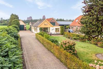 Woning Domstraat-West 2 Nijkerkerveen