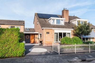 Woning Koningin Emmalaan 12 Kesteren