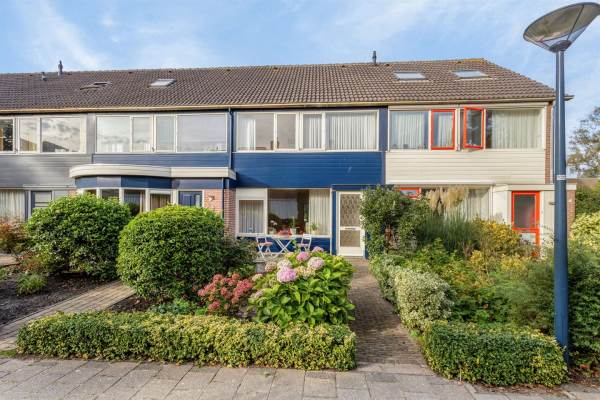 Woning Anjerhof 11 Zwaag