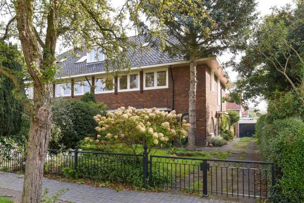 Woning van Dijcklaan 28 Naarden
