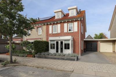Woning Van Zeylstraat 11 Oud-Vossemeer