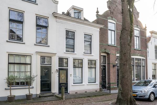 Woning Voorstraat 10 Sommelsdijk