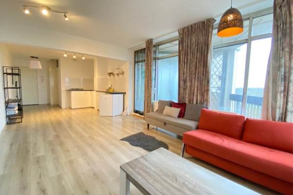 Woning Groenhoven 443 Amsterdam