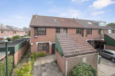 Woning Scharlakenhof 1 Voorburg