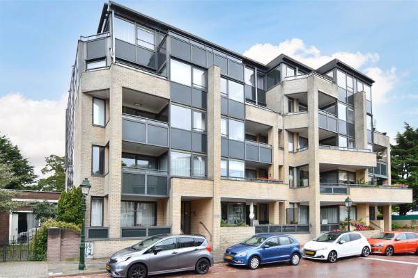 Woning Johan van Oldenbarneveltlaan 93b Den Haag