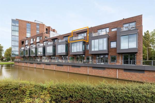 Woning Stationsplein 30 Nieuwerkerk aan den IJssel