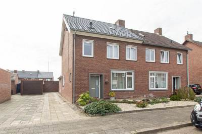 Woning Goud-es laan 12 Reuver