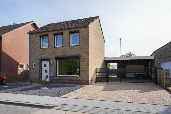 Woning Graetheide 63 Born