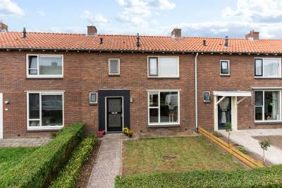 Woning K.P.van der Veldestraat 25 Neede