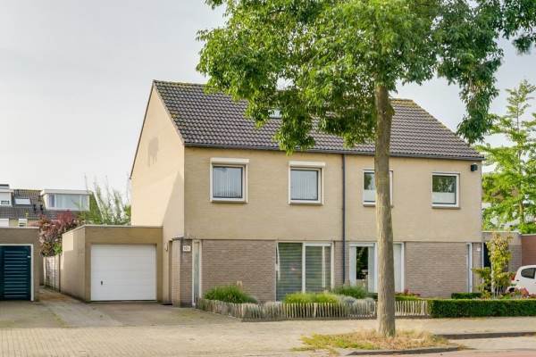 Woning Bijsterveldenlaan 104 Tilburg