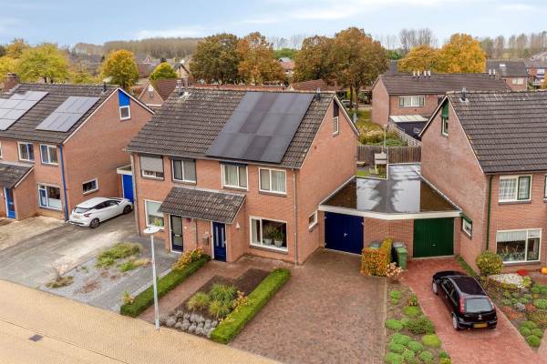 Woning Leeuwencamp 7 Baak