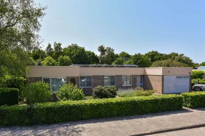 Woning Burgemeester van Baaklaan 15 Wilnis
