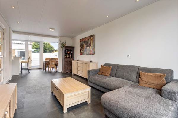 Woning Doctor Abraham Kuyperstraat 62 Moordrecht