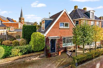 Woning Langebuorren 12 Hallum