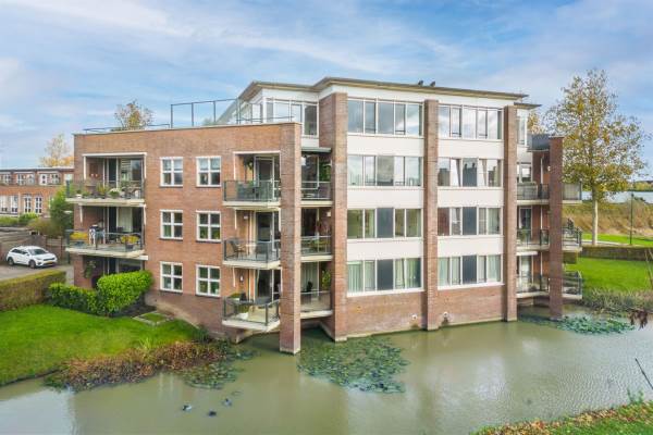Woning Maansteen 4 Houten