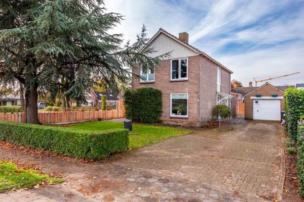 Woning Burgemeester Posweg 1a Poederoijen