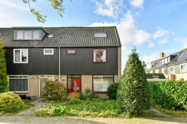 Woning Rembrandt van Rijnweg 14 Ouderkerk aan de Amstel