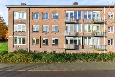 Woning Charlotte de Bourbonstraat 8 Alphen aan den Rijn