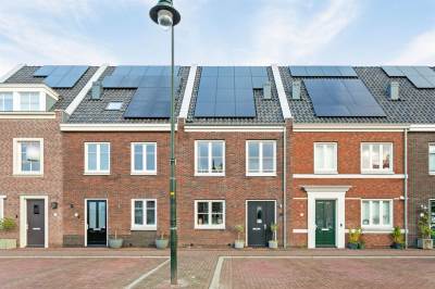 Woning Oeverdreef 5 Roelofarendsveen