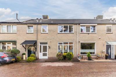 Woning van Bossehof 18 Rijen