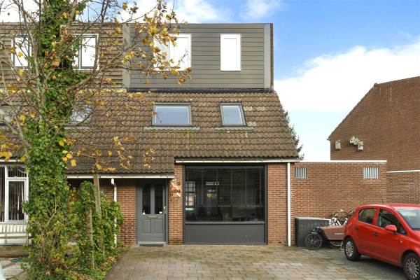 Woning Bredaweg 55 Almere