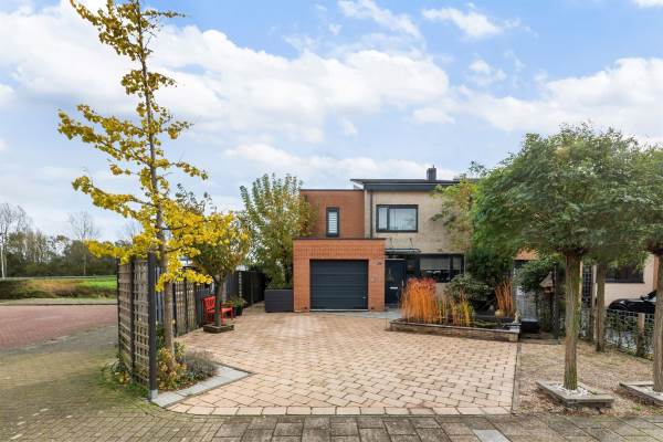 Woning Etudestraat 81 Hellevoetsluis