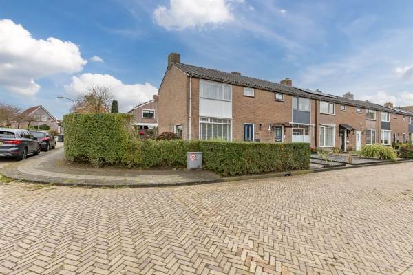 Woning Ernst Casimirstraat 18 Assen