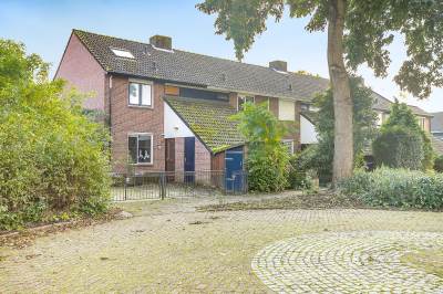 Woning Henriette Roland Holststraat 26 Tiel