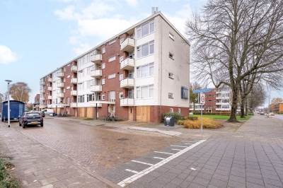 Woning Jacob van Ruysdaelstraat 102 Almelo